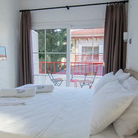 Le Vent Alacati Bed and breakfast *