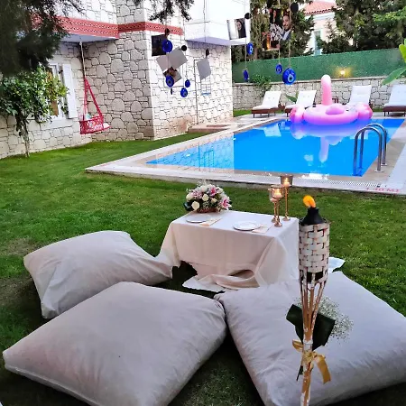 Le Vent Alacati Bed & Breakfast *